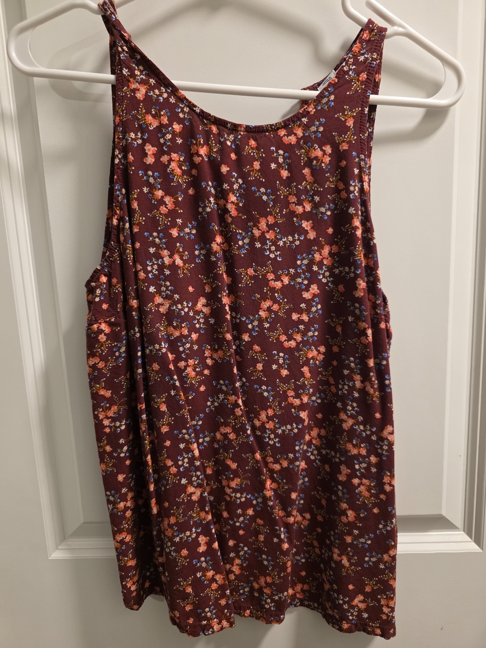Old Navy Floral Scoop Neck Tank Top - Burgundy